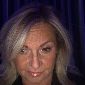 Meet your Posher, Helene